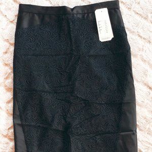 NWT || Lace Combo skirt Black